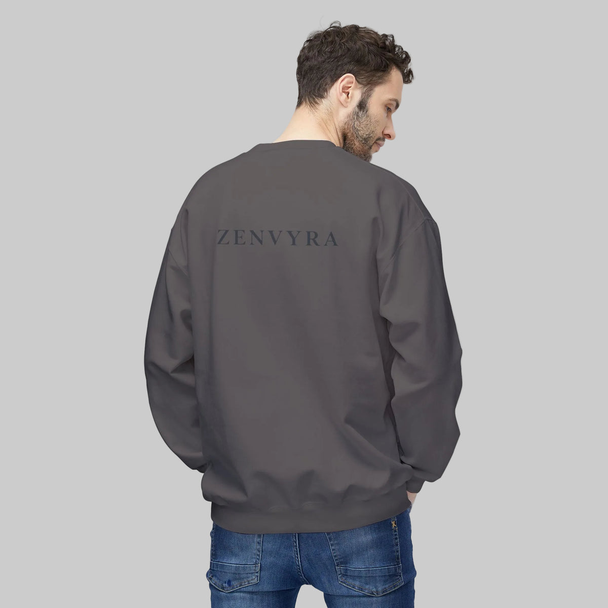 Dark Essentials Crewneck