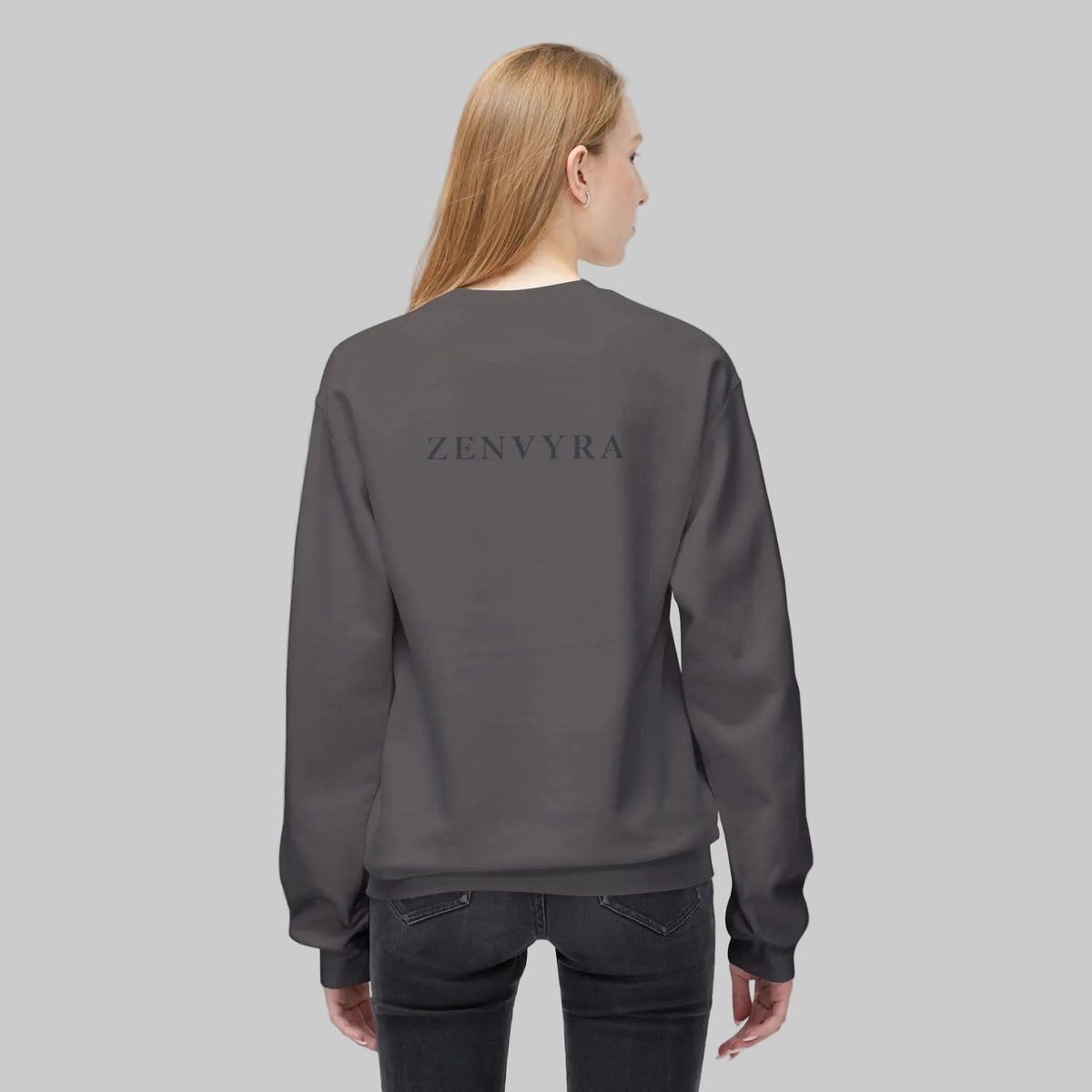 Dark Essentials Crewneck