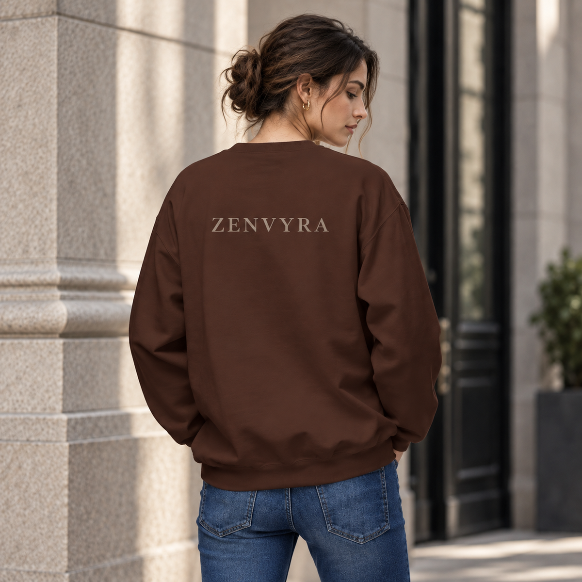 Dark Essentials Crewneck